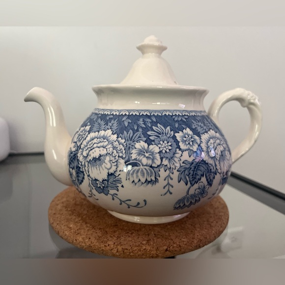 Teapot & Lid Blue & White by MASON'S